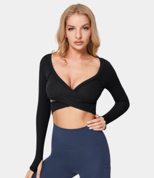 Halara Deep V Neck Thumb Hole Crossover Hem Cropped Sports Women's Tops Black | LMGHYTJ-10