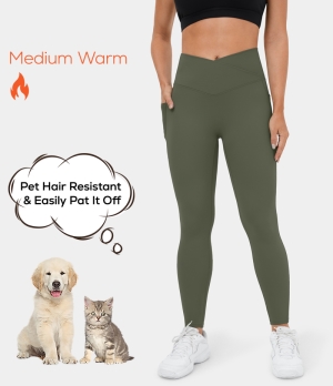 Halara Patitoff Pet Hair Resistant Fleece Lined Crossover Side Pocket Casual 7/8 Women's Leggings Ivy Green | 543908-TDP